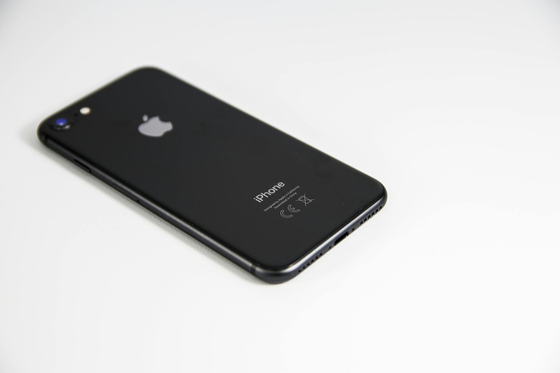 Mengenal alasan tidak ada iPhone 9