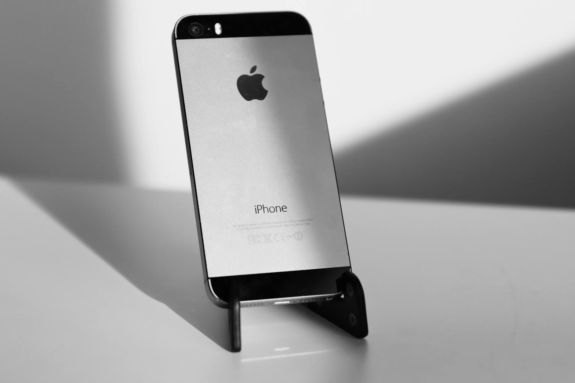 Harga iPhone terbaru di Indonesia serta spesifikasi dan fitur terbaru