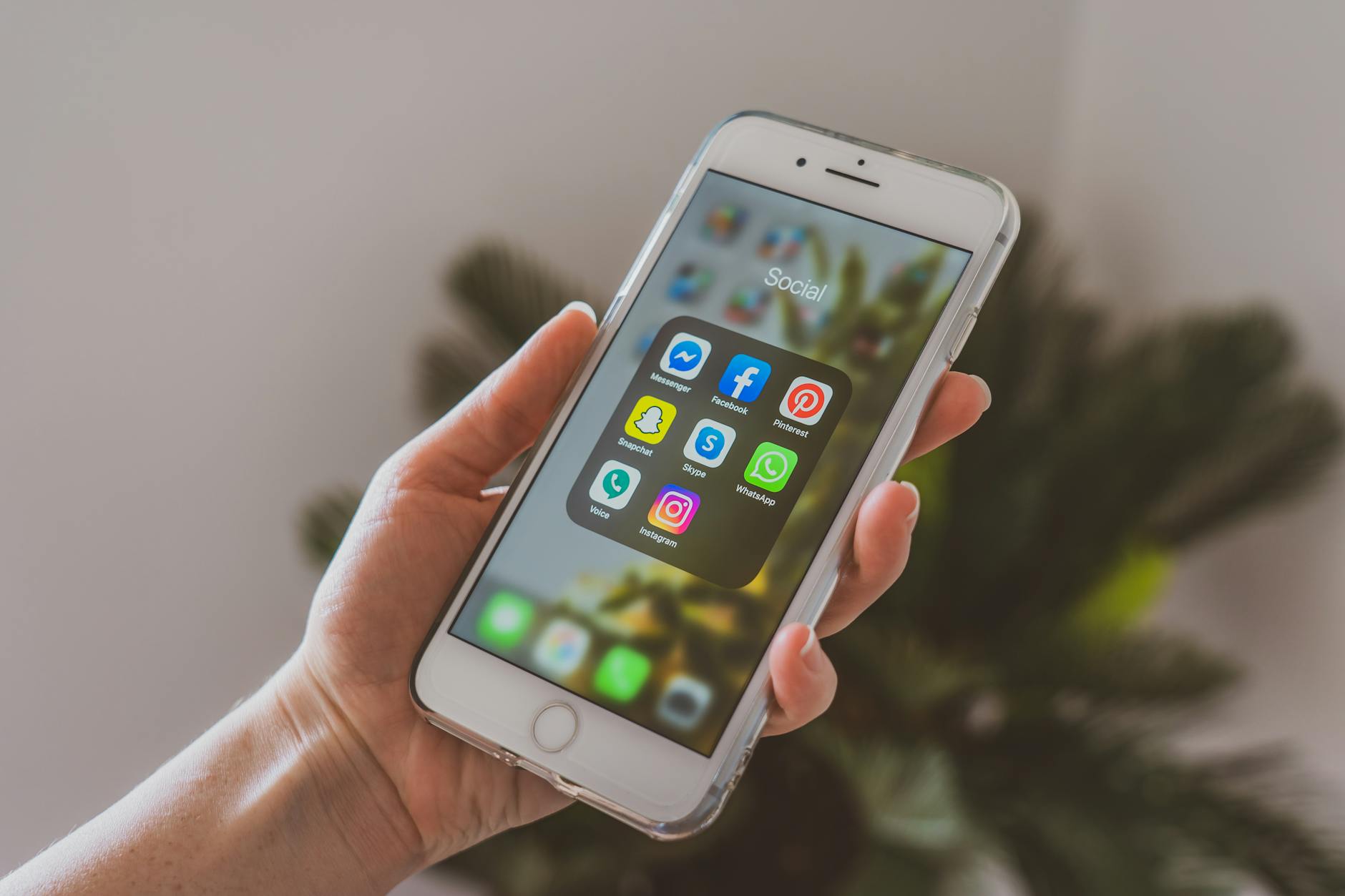 cara download loklok di iphone terbaru dengan mudah